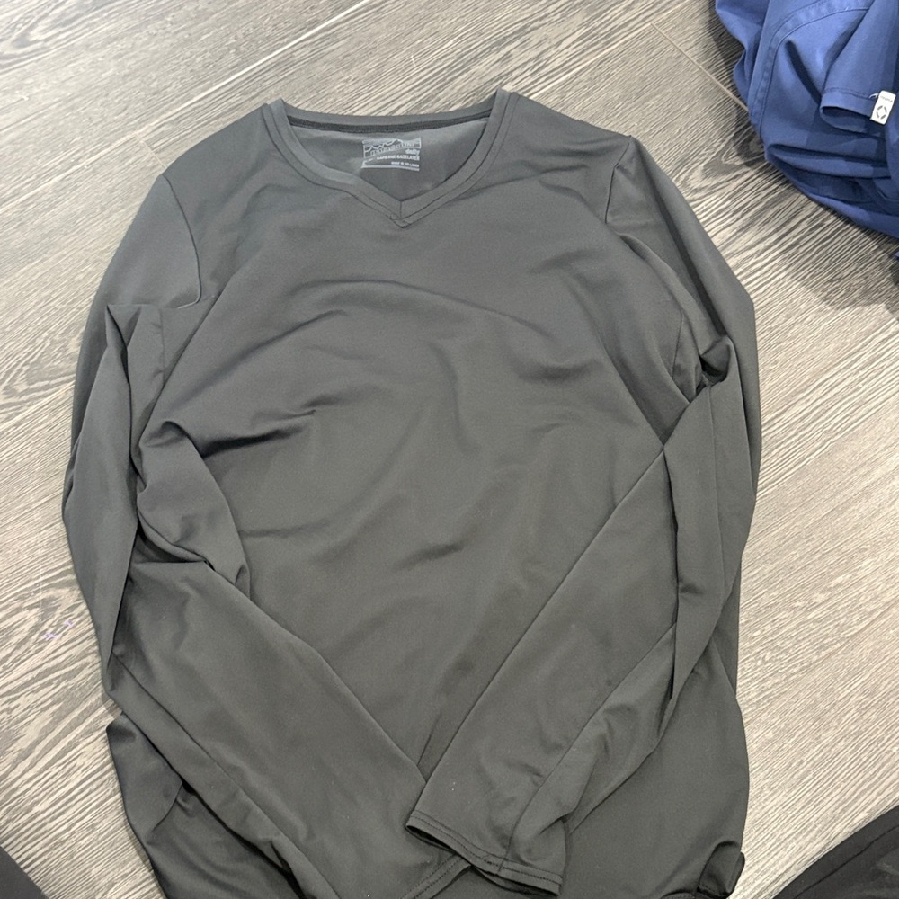 Men’s  large Patagonia base layer long sleeve shirt